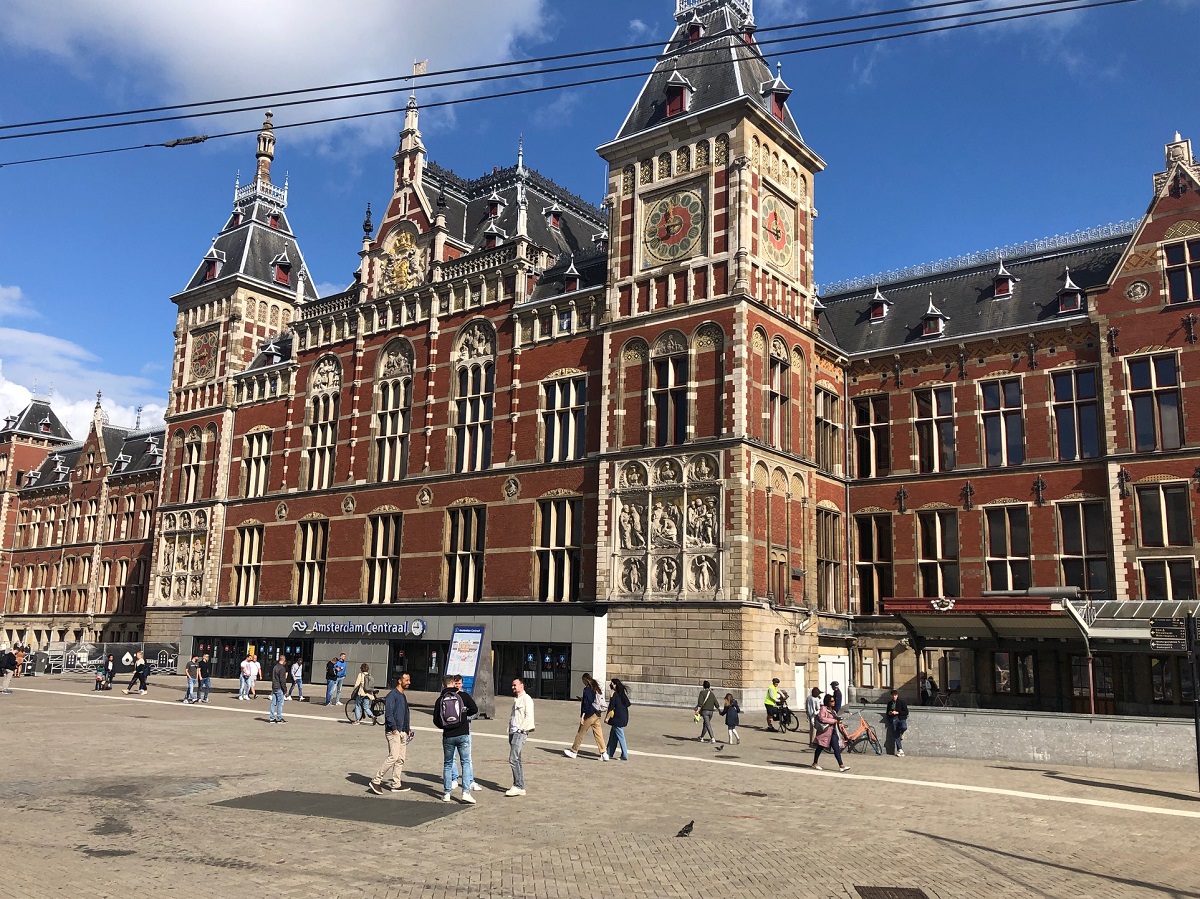 Amsterdam Centraal train station