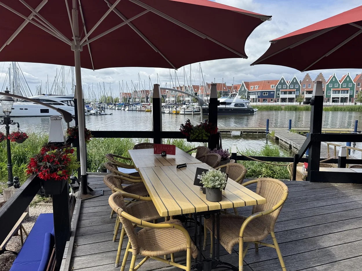 Travel from Amsterdam to Volendam, tips